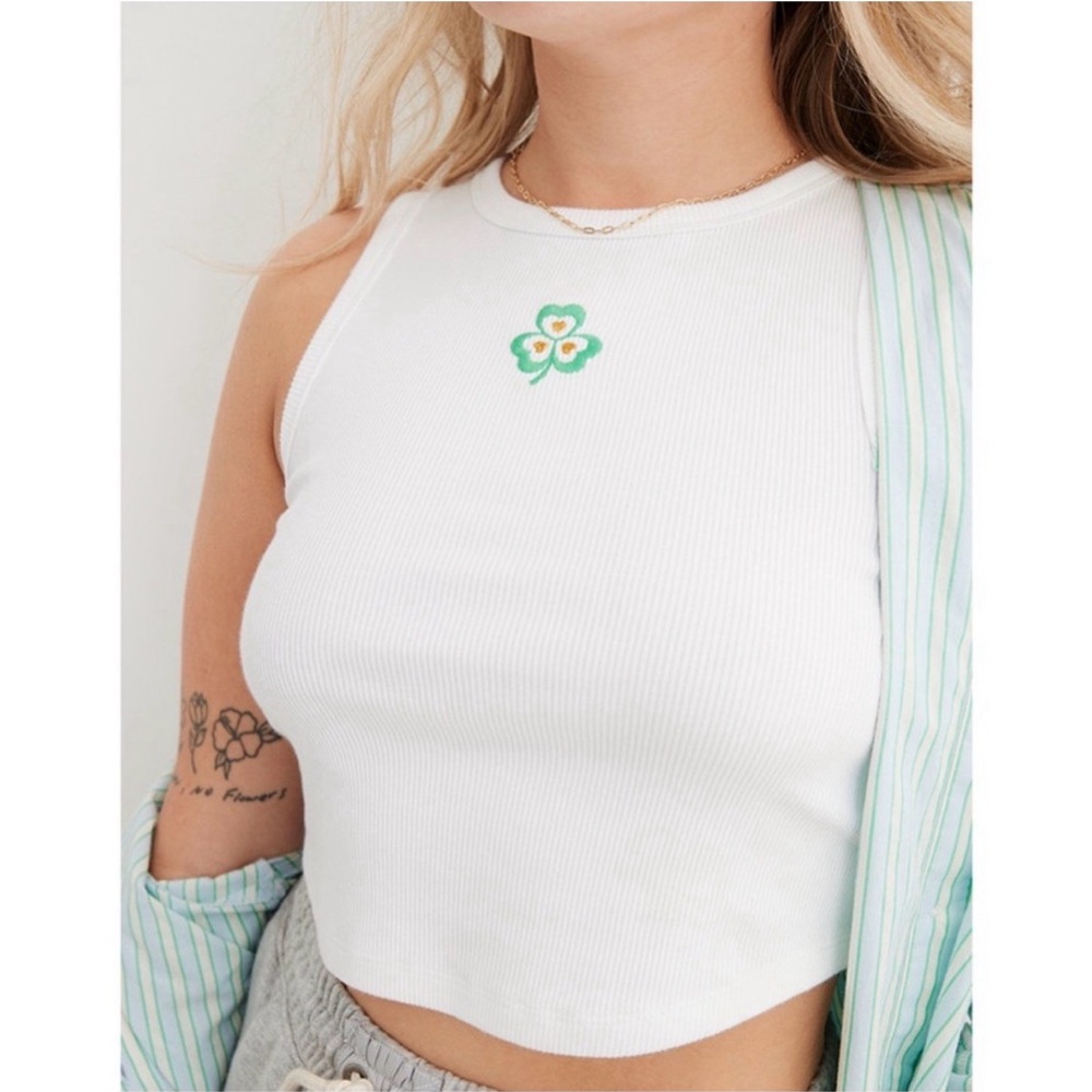 New with Tag Aerie White Crop Top Tank with Stitched Shamrock - Size Small